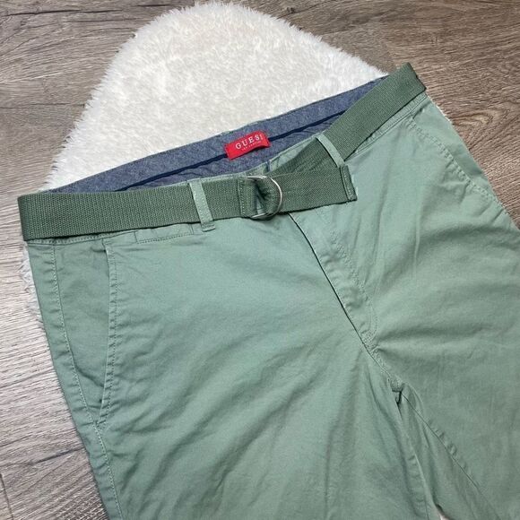 Guess Shorts Green Cotton with Belt Mens Size 38 Flat Front 10" Inseam - Picture 3 of 11